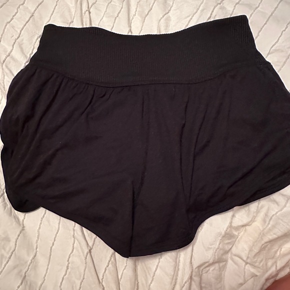 Free people shorts, barely worn - Picture 1 of 2